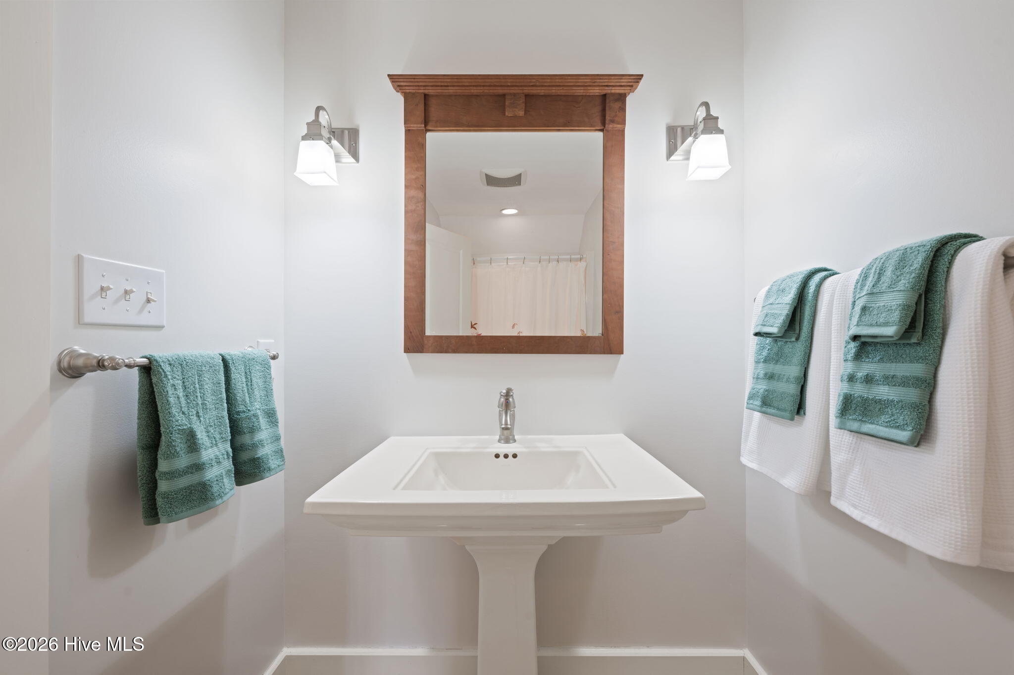 101 Oyster Point Road Oriental, NC 28571 - Photo 23 of 92 37-web-or-mls-DSC_4076