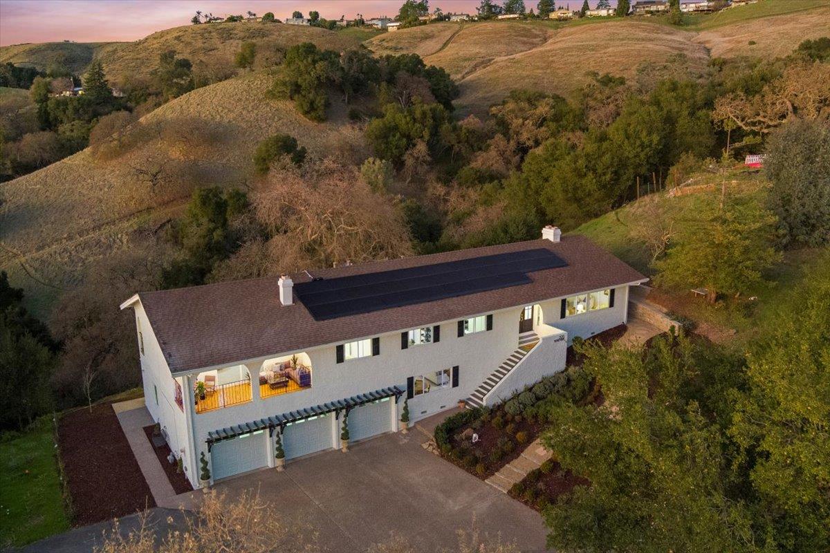2915 Thomas Grde Morgan Hill, CA 95037 - Photo 78 of 87 an aerial view of a house with a yard