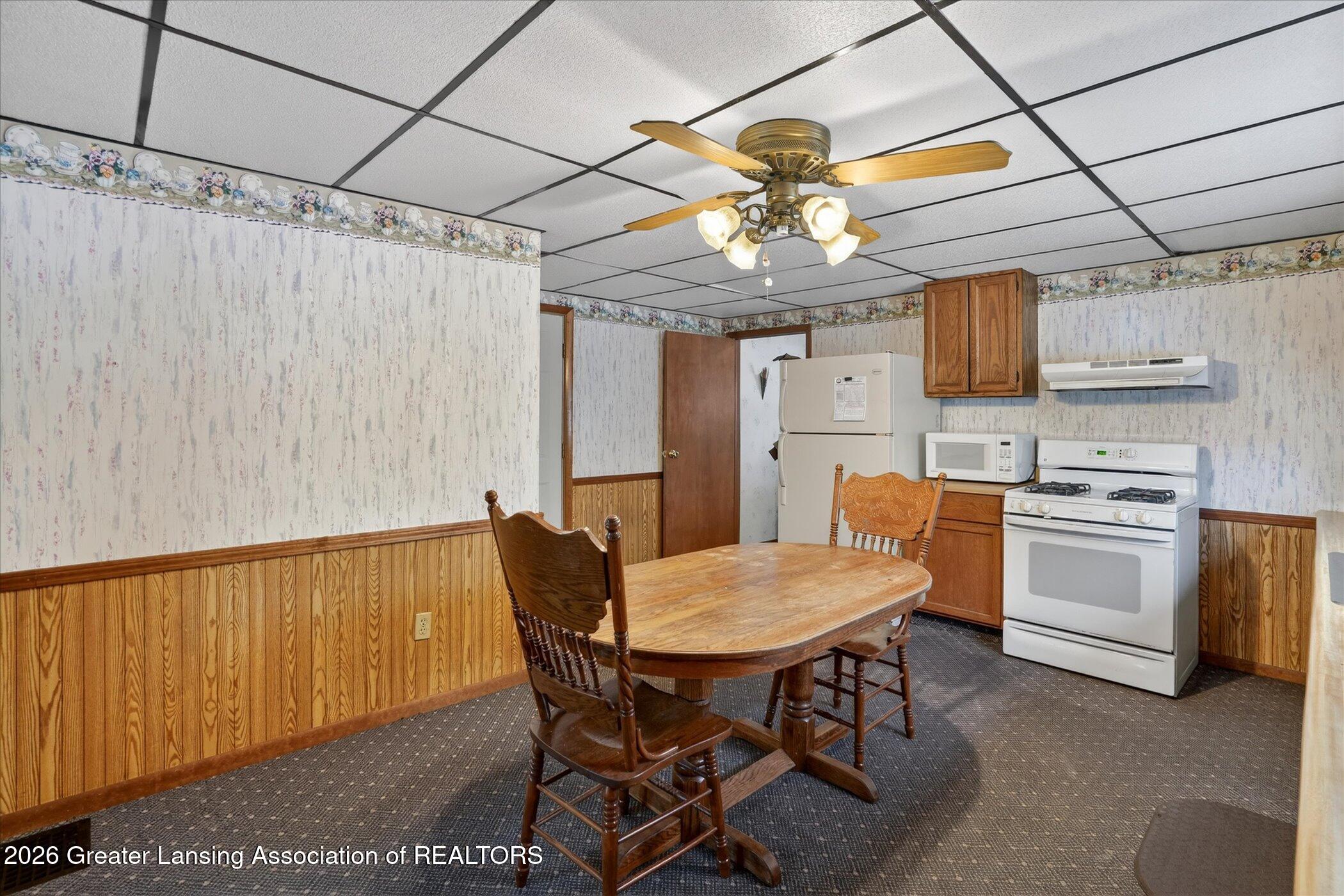 132 Washington Street Maple Rapids, MI 48853 - Photo 13 of 31