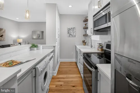 $520,000 | 2510 Cliffbourne Place Northwest, Unit 300, Washington, DC 20009