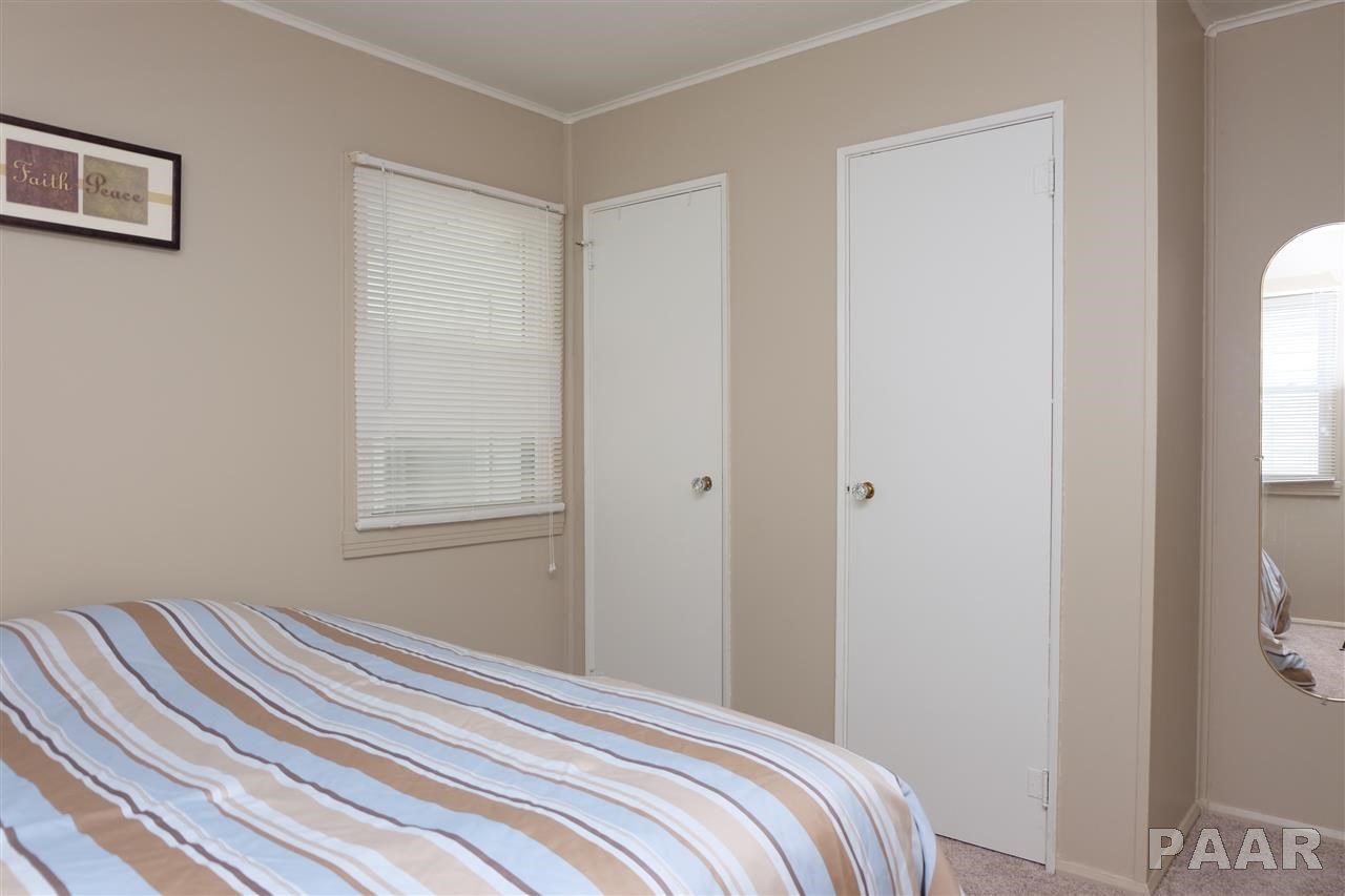 902 West Ridgemont Road Peoria, IL 61614 - Photo 15 of 36 Gallery Image 15
