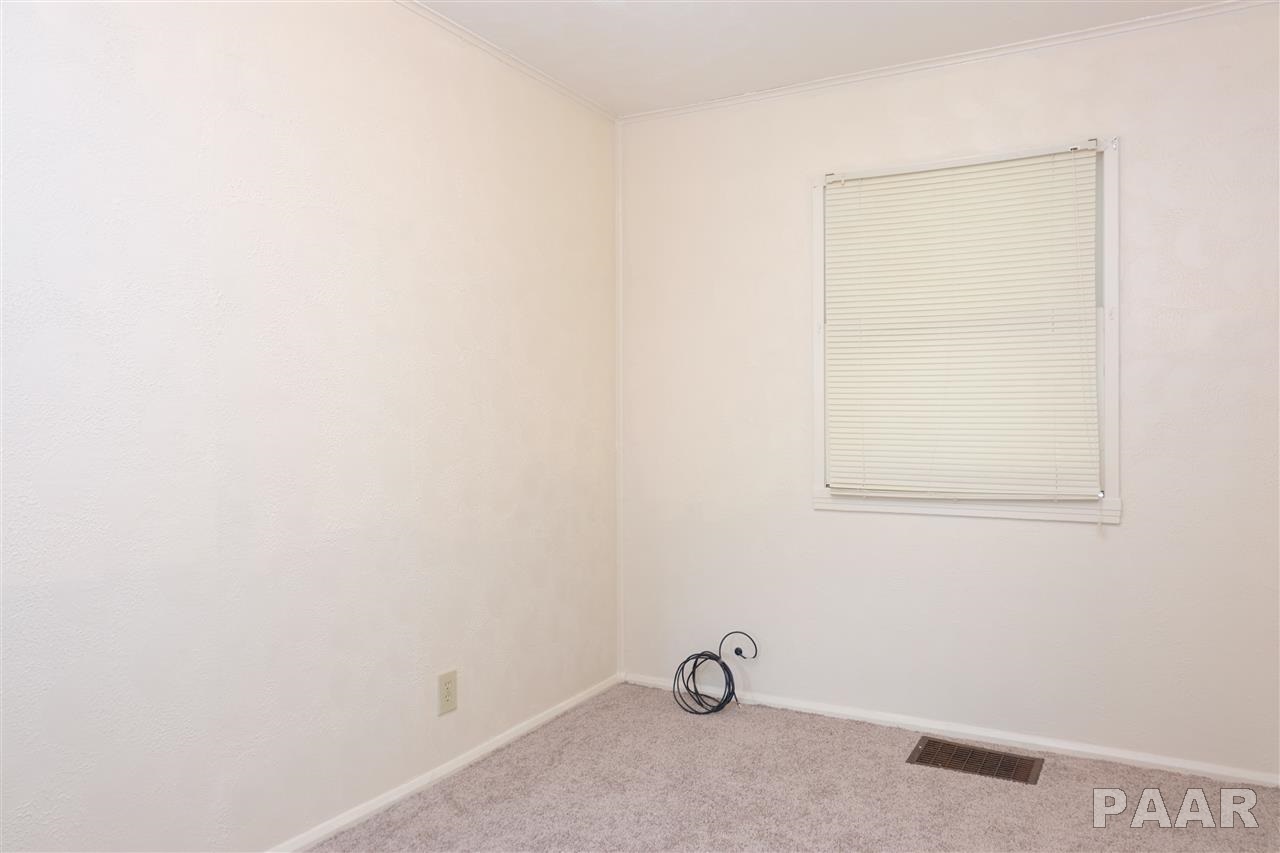 902 West Ridgemont Road Peoria, IL 61614 - Photo 17 of 36 Gallery Image 17