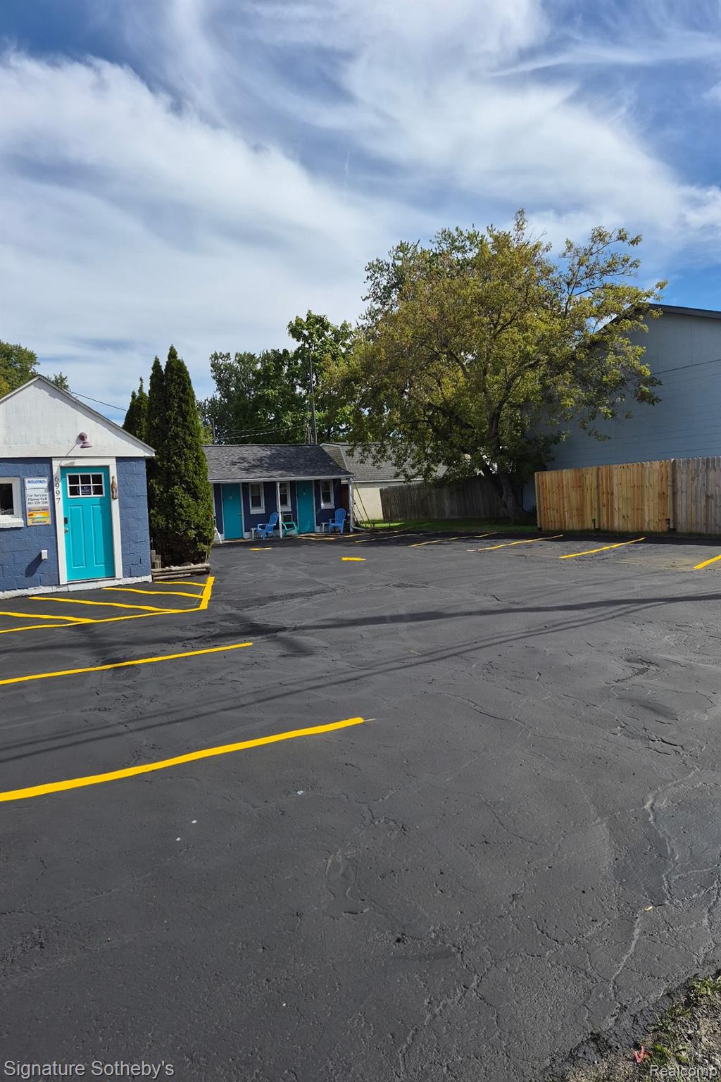 6997 Lakeshore Road Lexington, MI 48450 - Photo 28 of 62 979.jpg