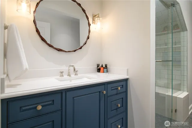 $17,995,000 | 8580 Hunts Point Lane, Hunts Point, WA 98004