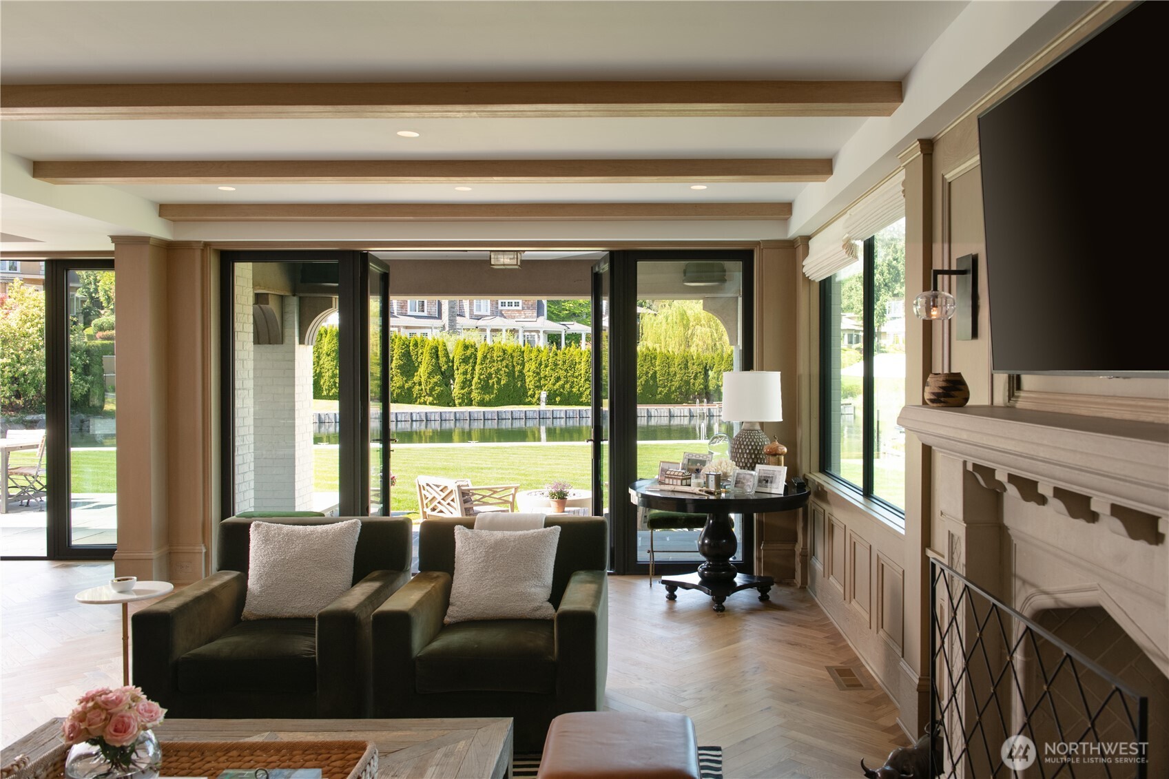 8580 Hunts Point Lane Hunts Point, WA 98004 - Photo 6 of 40