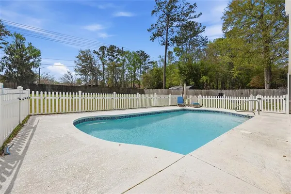 $595,000 | 10007 Northwest 24th Place, Gainesville, FL 32606