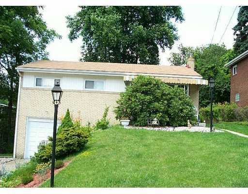 121 KIngs Road Braddock Hills, PA 15221 - Photo 1 of 8 Gallery Image 1