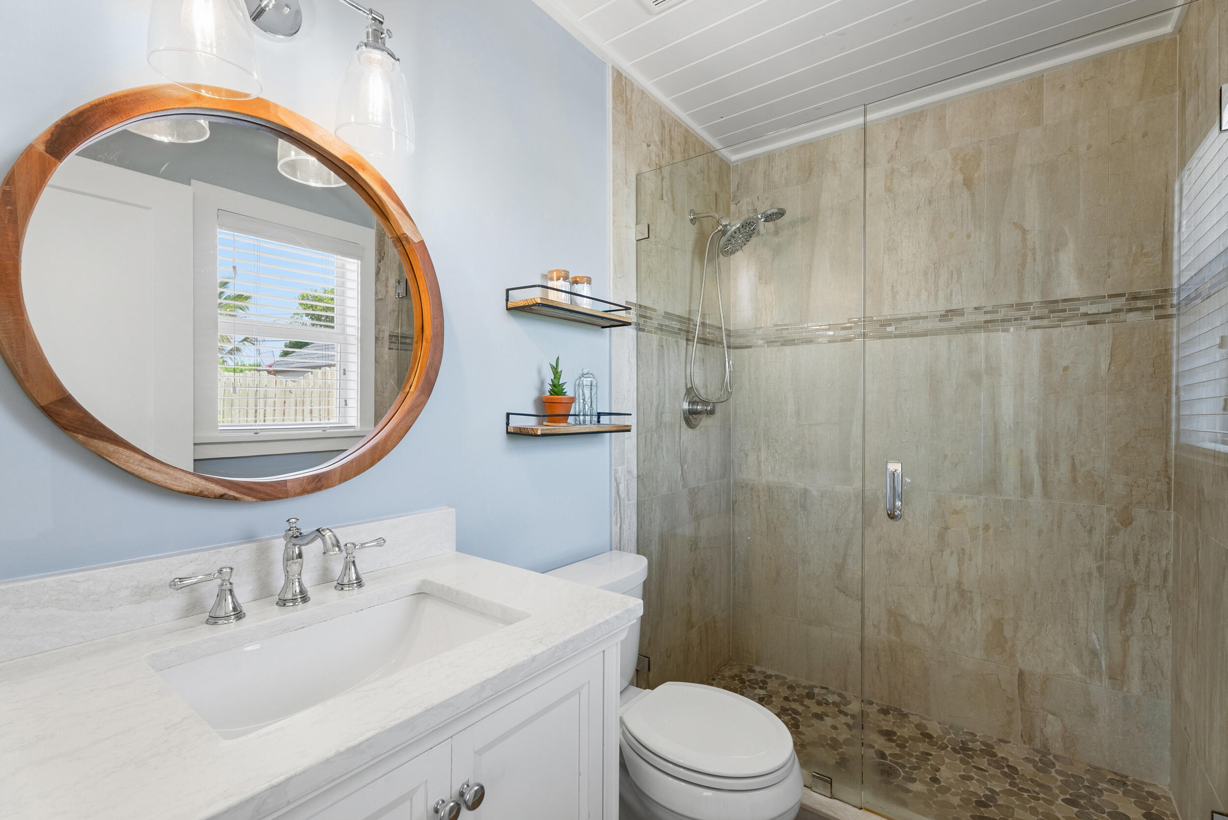 303 Norfolk Road Jupiter, FL 33469 - Photo 15 of 36 070_C09N