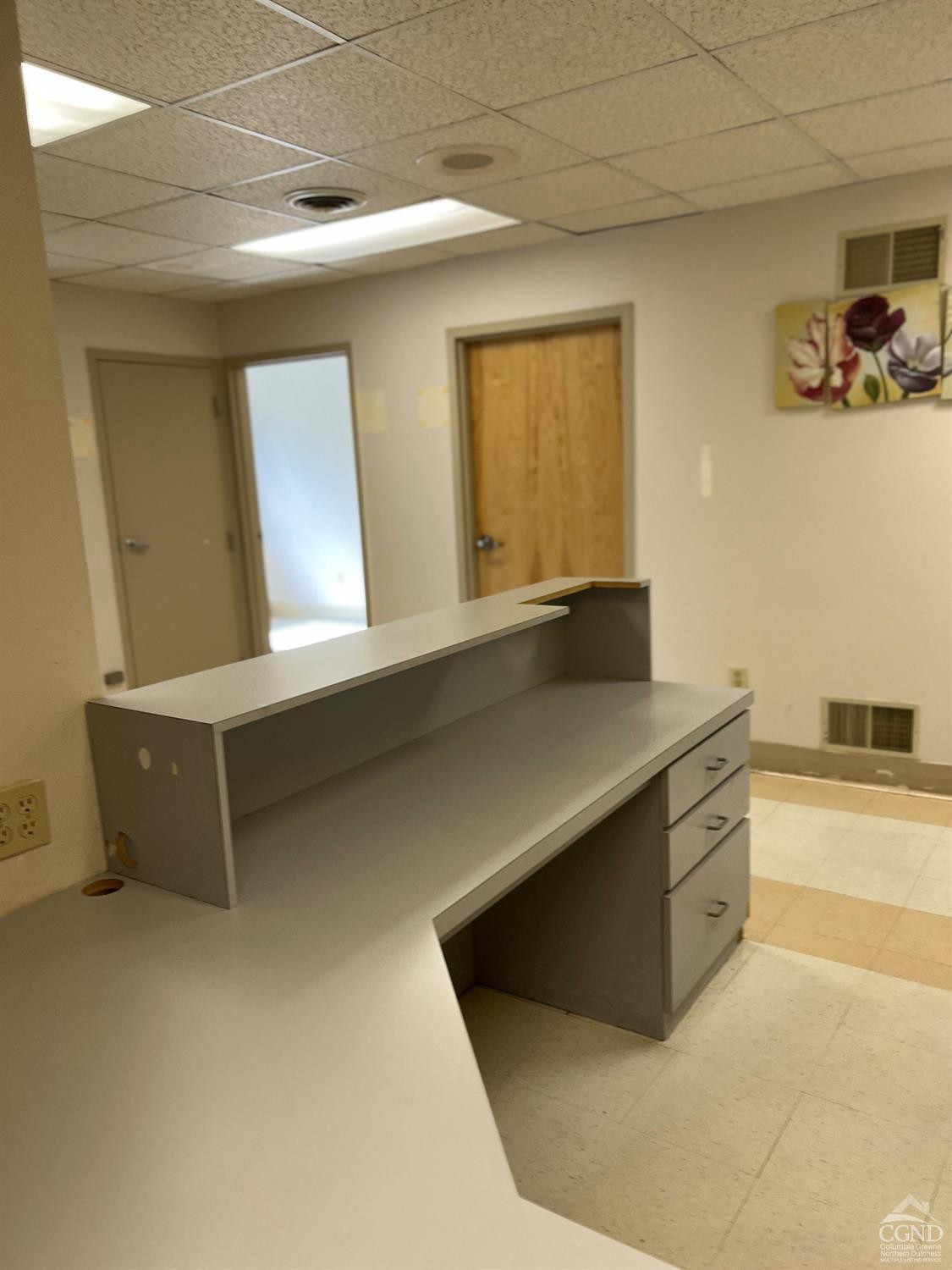 9 Law Street Coxsackie, NY 12192 - Photo 17 of 18 a kitchen with sink and cabinets