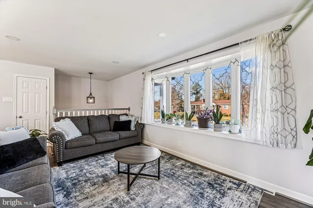 $446,400 | 3015 Walnut Lane, Waldorf, MD 20601