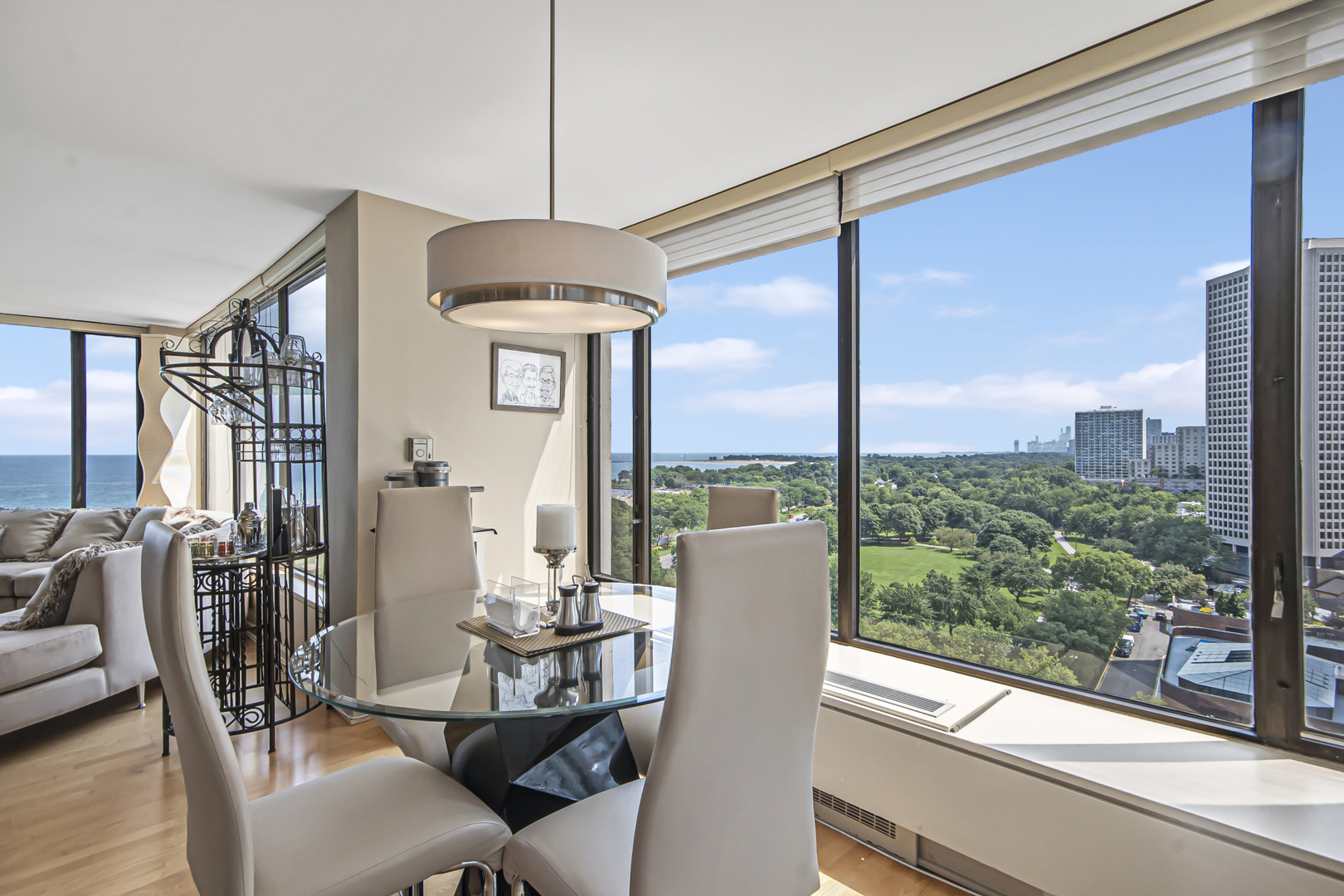 5455 North Sheridan Road, Unit 1602 Chicago, IL 60640 - Photo 9 of 30 Gallery Image 9