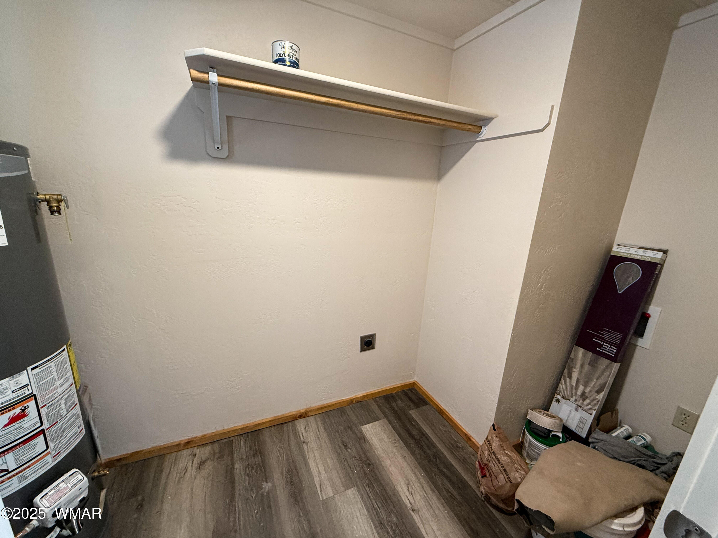 4335 East Blue Ridge Loop Pinetop, AZ 85935 - Photo 11 of 13 Utility/Laundry Room