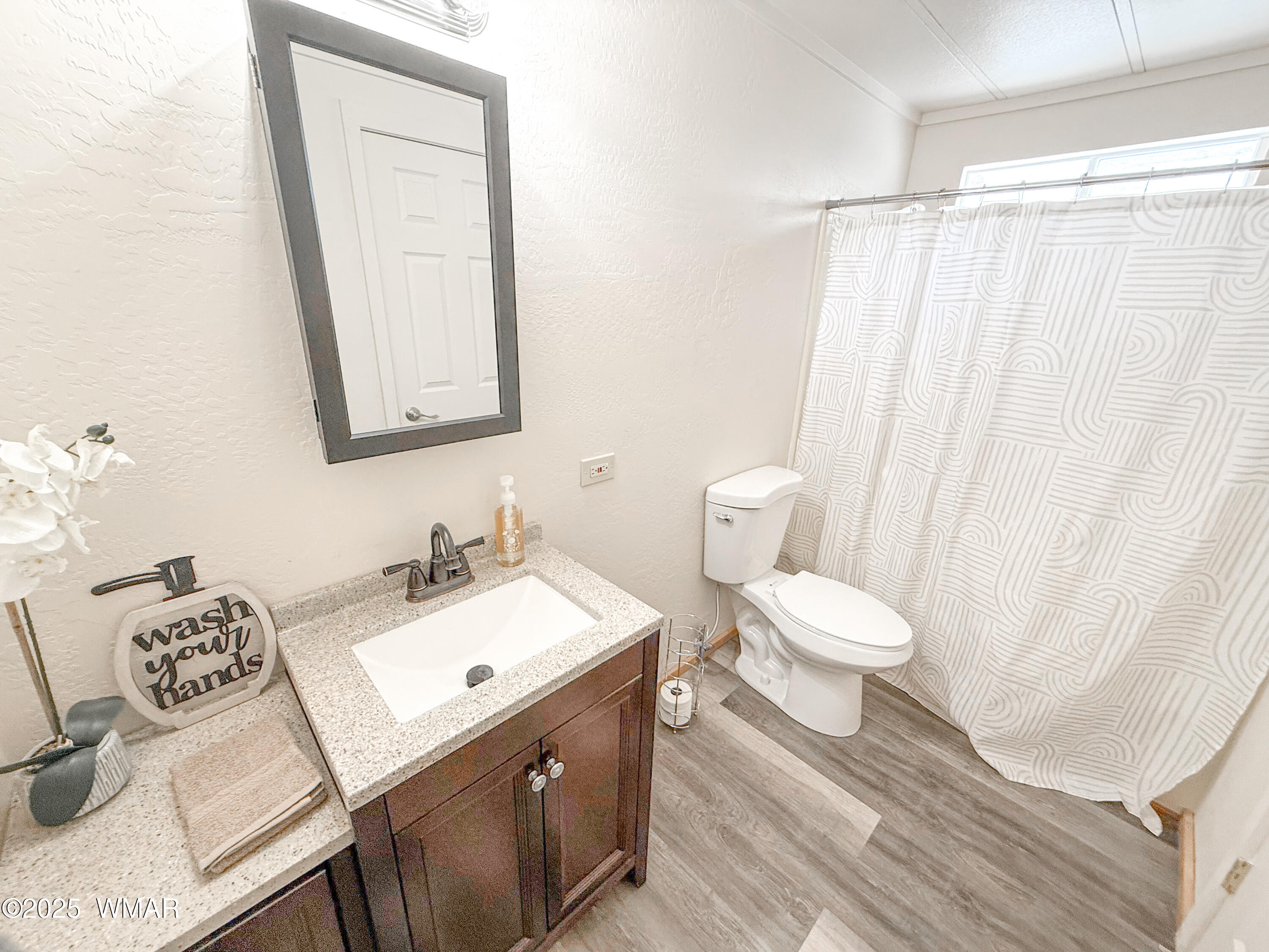 4335 East Blue Ridge Loop Pinetop, AZ 85935 - Photo 12 of 13 Primary Bath