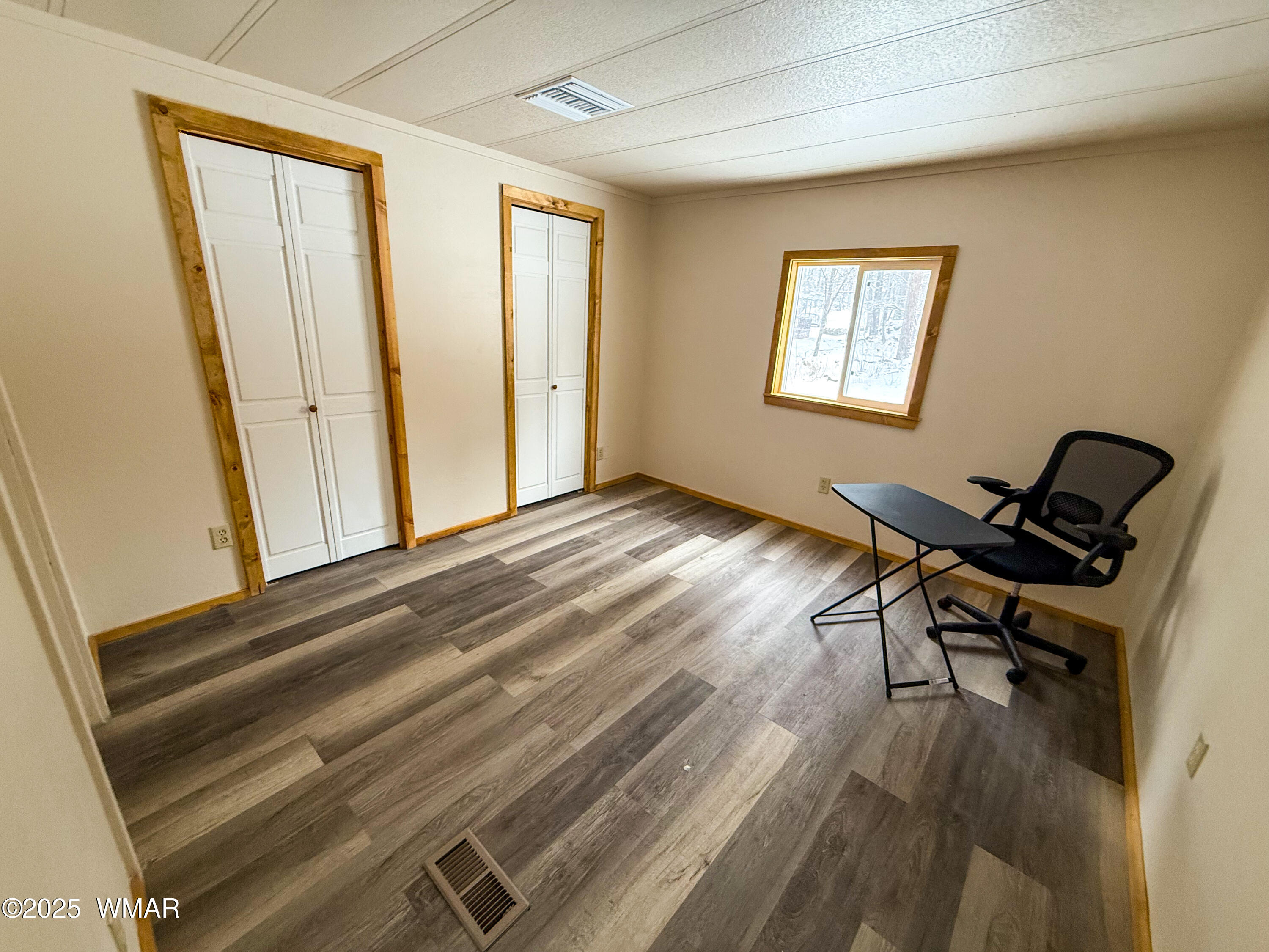 4335 East Blue Ridge Loop Pinetop, AZ 85935 - Photo 13 of 13 Primary Bedroom