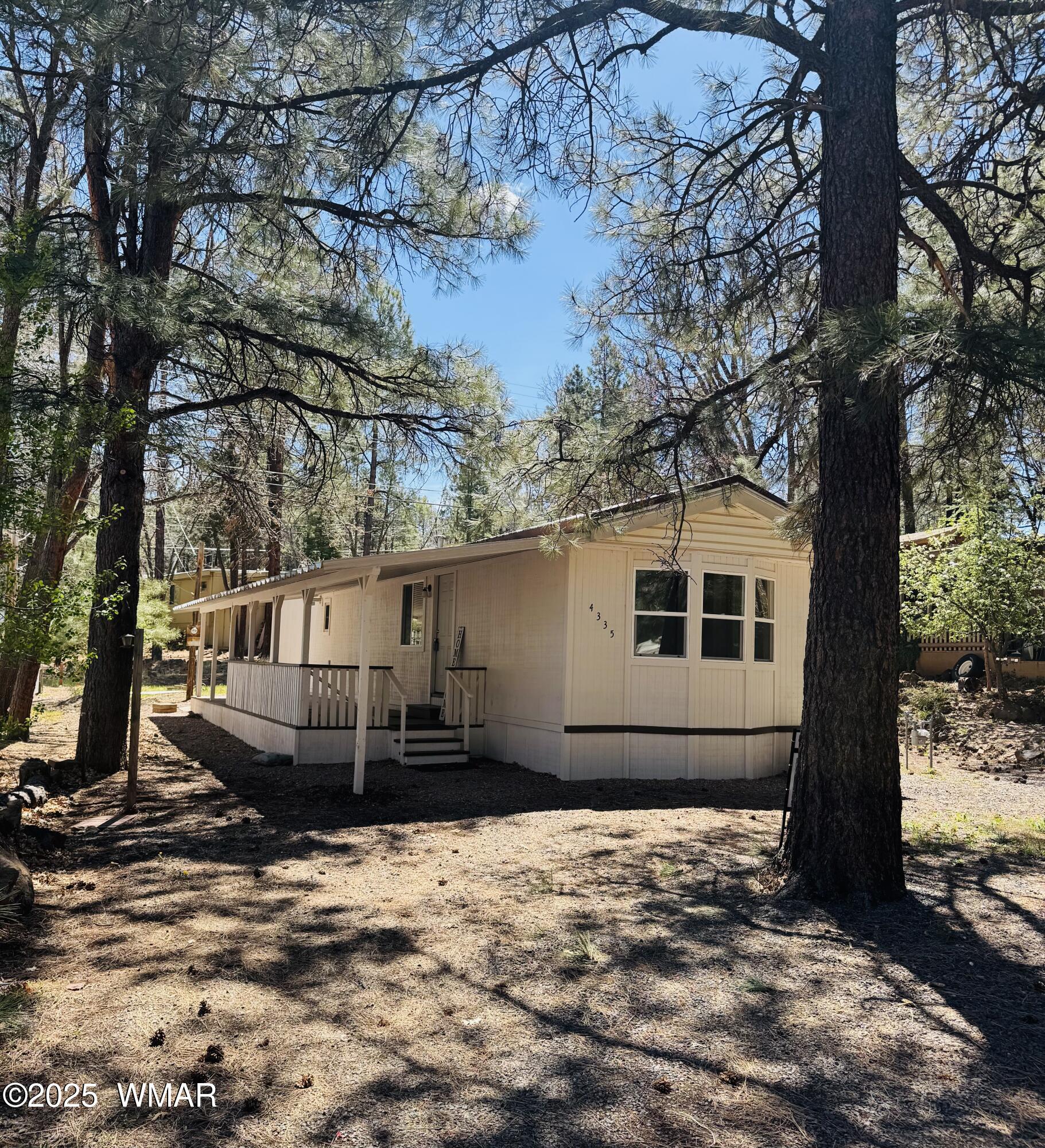 4335 East Blue Ridge Loop Pinetop, AZ 85935 - Photo 2 of 13 Front of Property