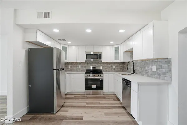 $439,000 | 752 East Glade Avenue, Mesa, AZ 85204