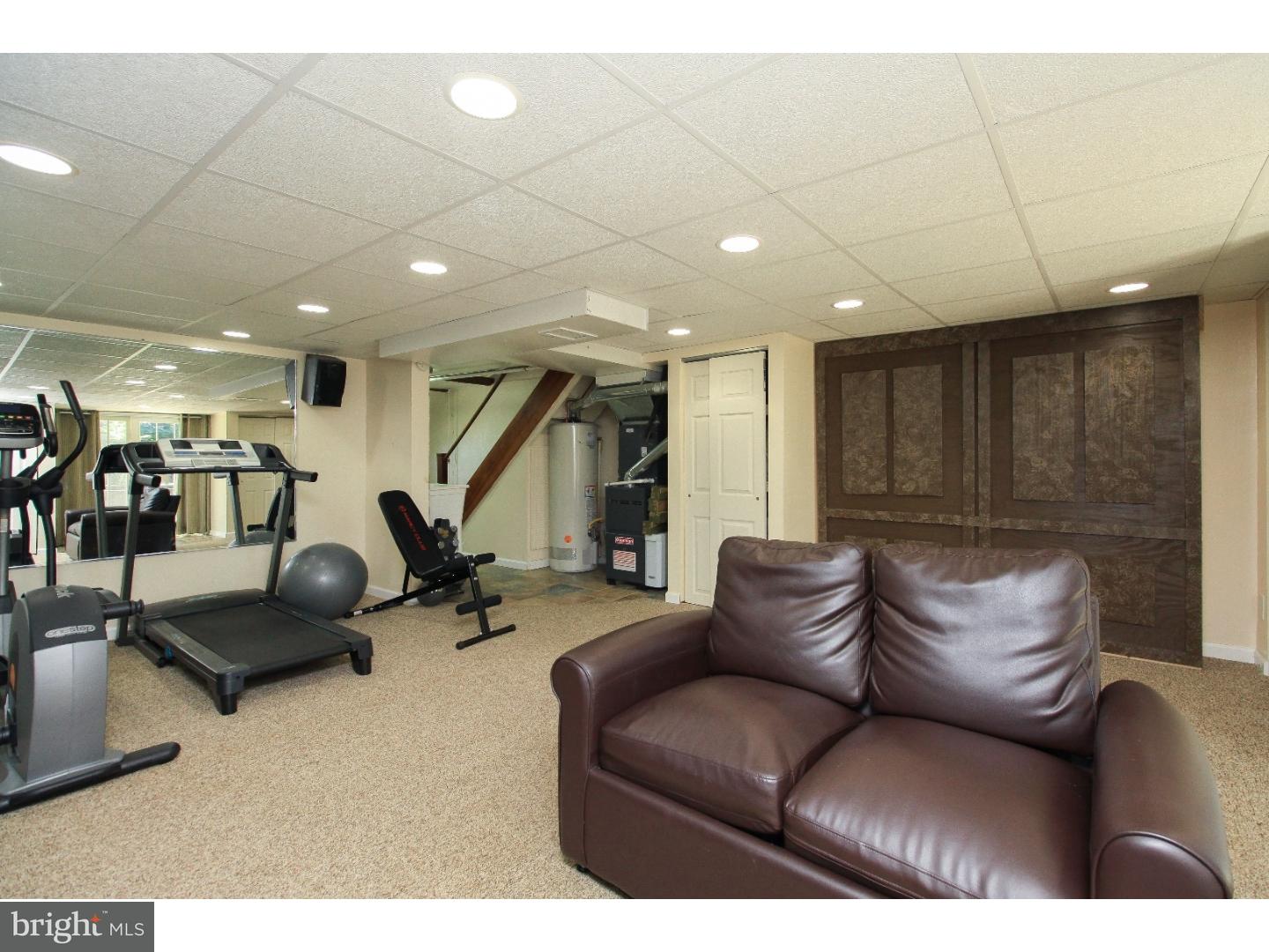 9019 Ashton Road Philadelphia, PA 19136 - Photo 14 of 25 Basement - Finished