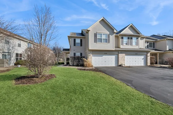 $2,600 | 2326 Sunshine Lane, Aurora, IL 60503