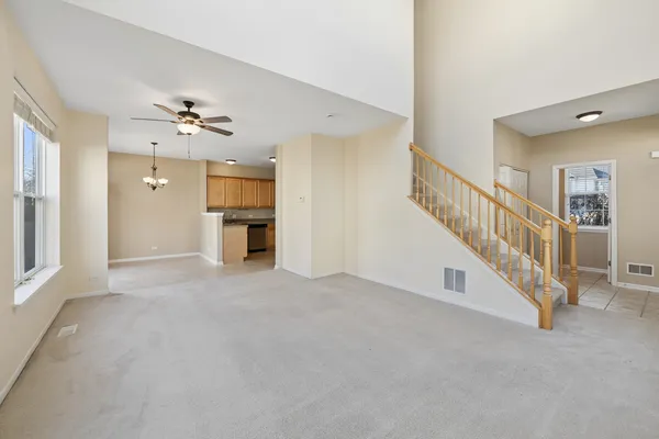 $2,600 | 2326 Sunshine Lane, Aurora, IL 60503