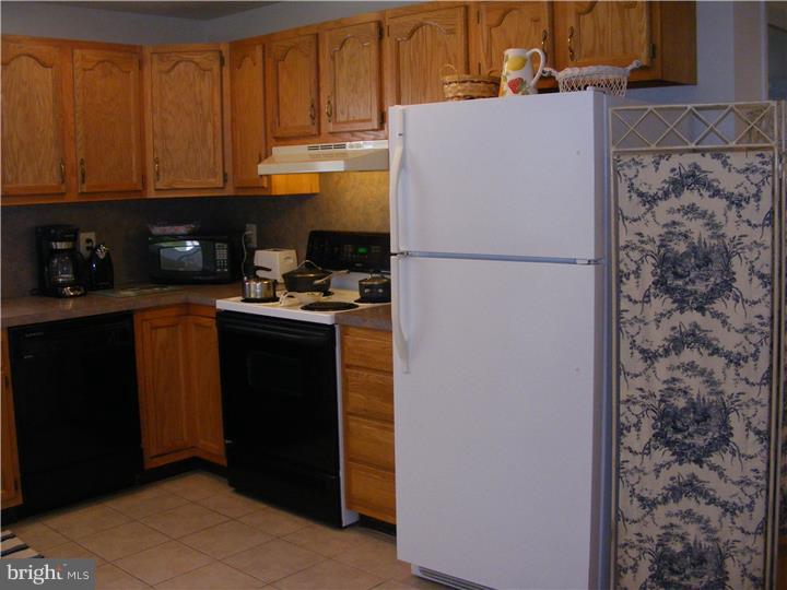 2756 Little Road Perkiomenville, PA 18074 - Photo 9 of 24 Kitchen