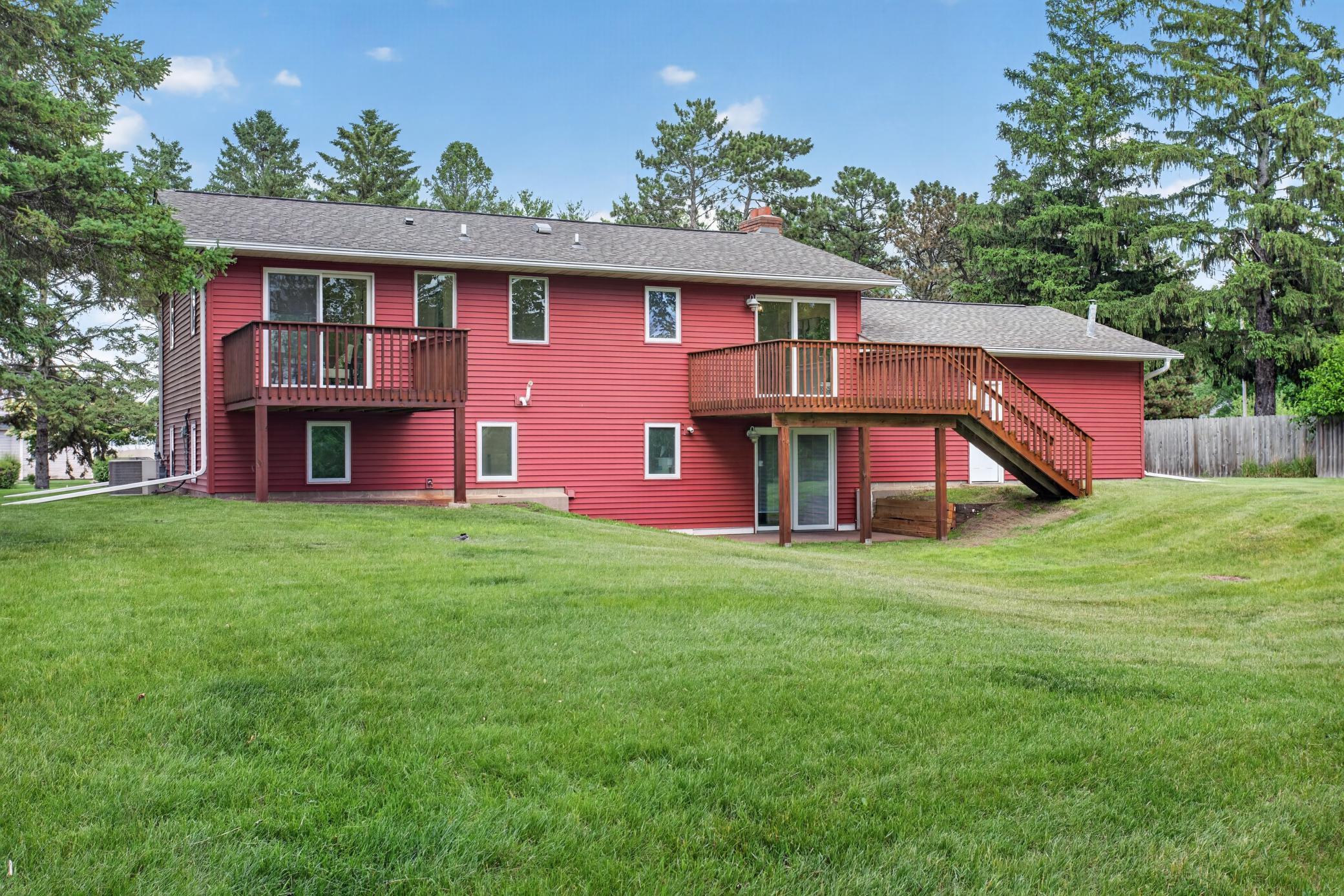 6266 Rivlyn Avenue Northwest Anoka, MN 55303 - Photo 3 of 45