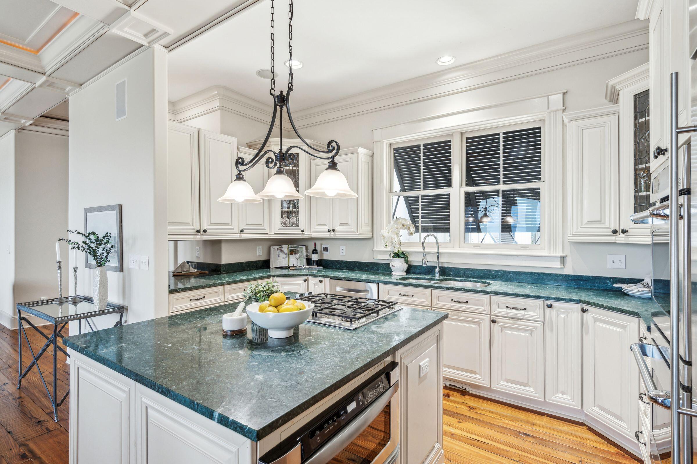 104 Beach Street Mount Pleasant, SC 29464 - Photo 17 of 64 104BeachSt-KeenEyeMarketing-024