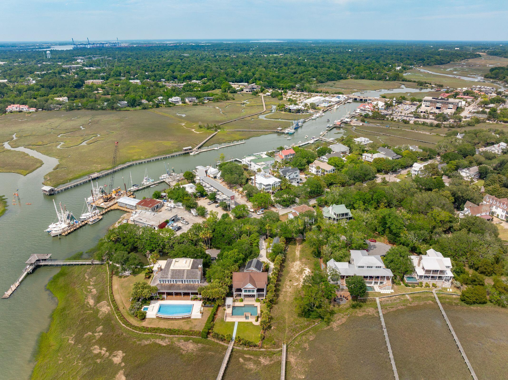 104 Beach Street Mount Pleasant, SC 29464 - Photo 3 of 64 104BeachSt-KeenEyeMarketing-126
