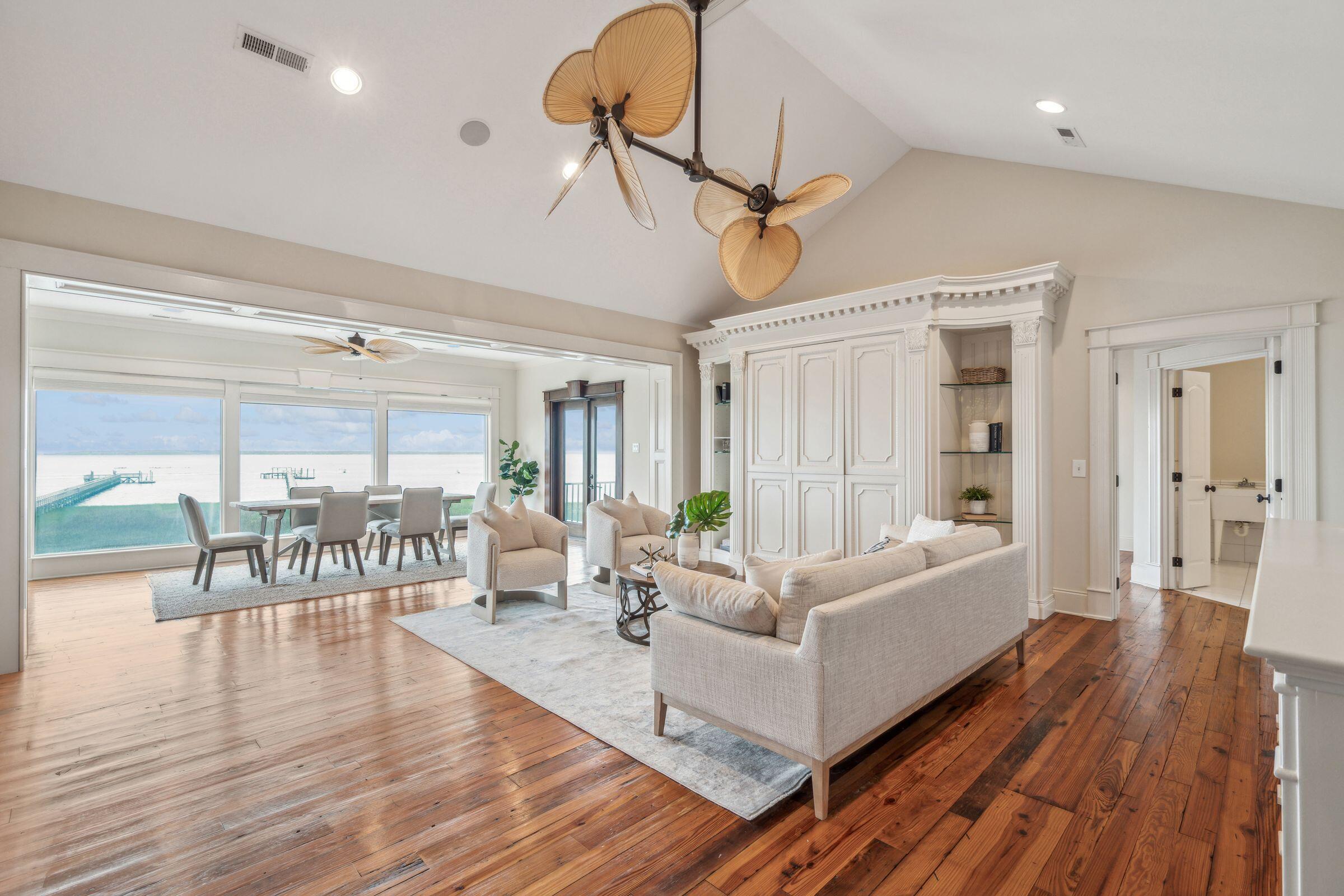 104 Beach Street Mount Pleasant, SC 29464 - Photo 33 of 64 104BeachSt-KeenEyeMarketing-047