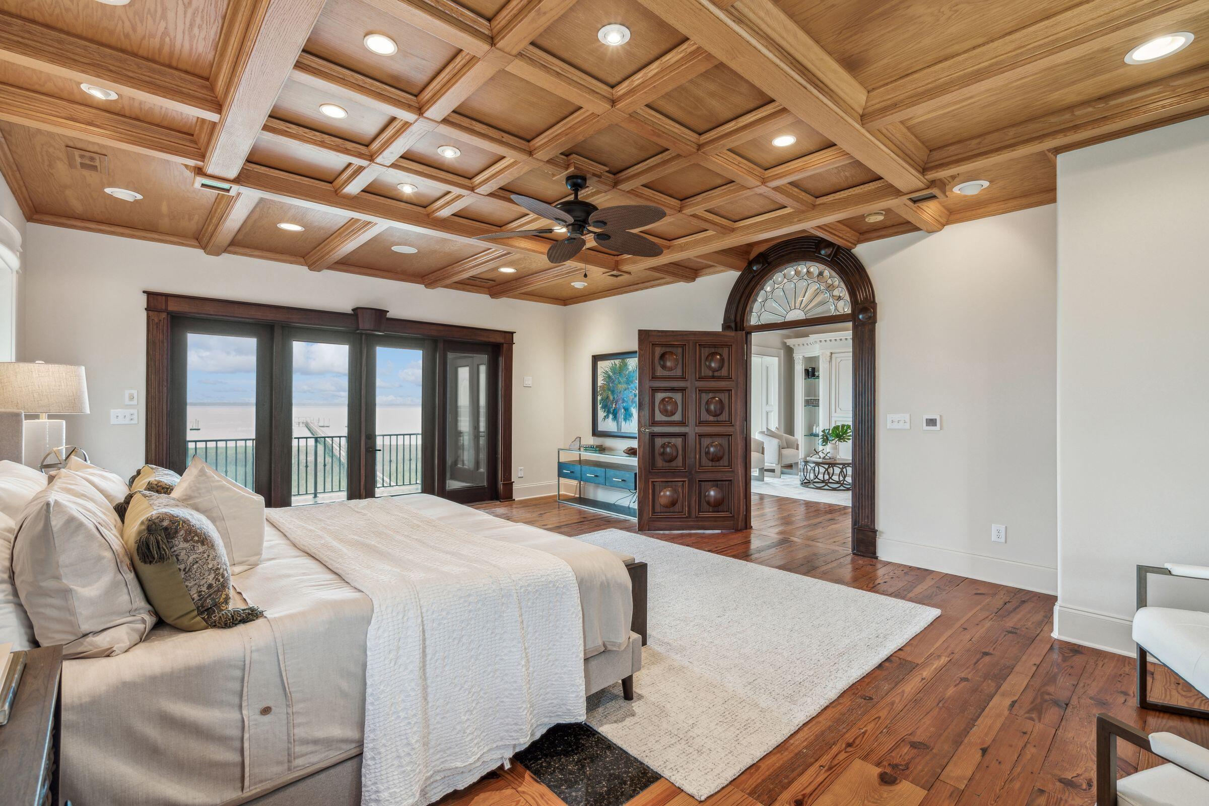 104 Beach Street Mount Pleasant, SC 29464 - Photo 40 of 64 104BeachSt-KeenEyeMarketing-061