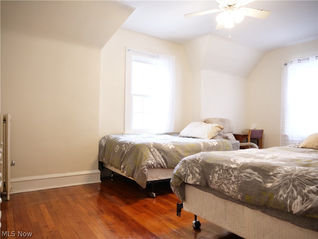1880 South Compton Road Cleveland, OH 44118 - Photo 13 of 34