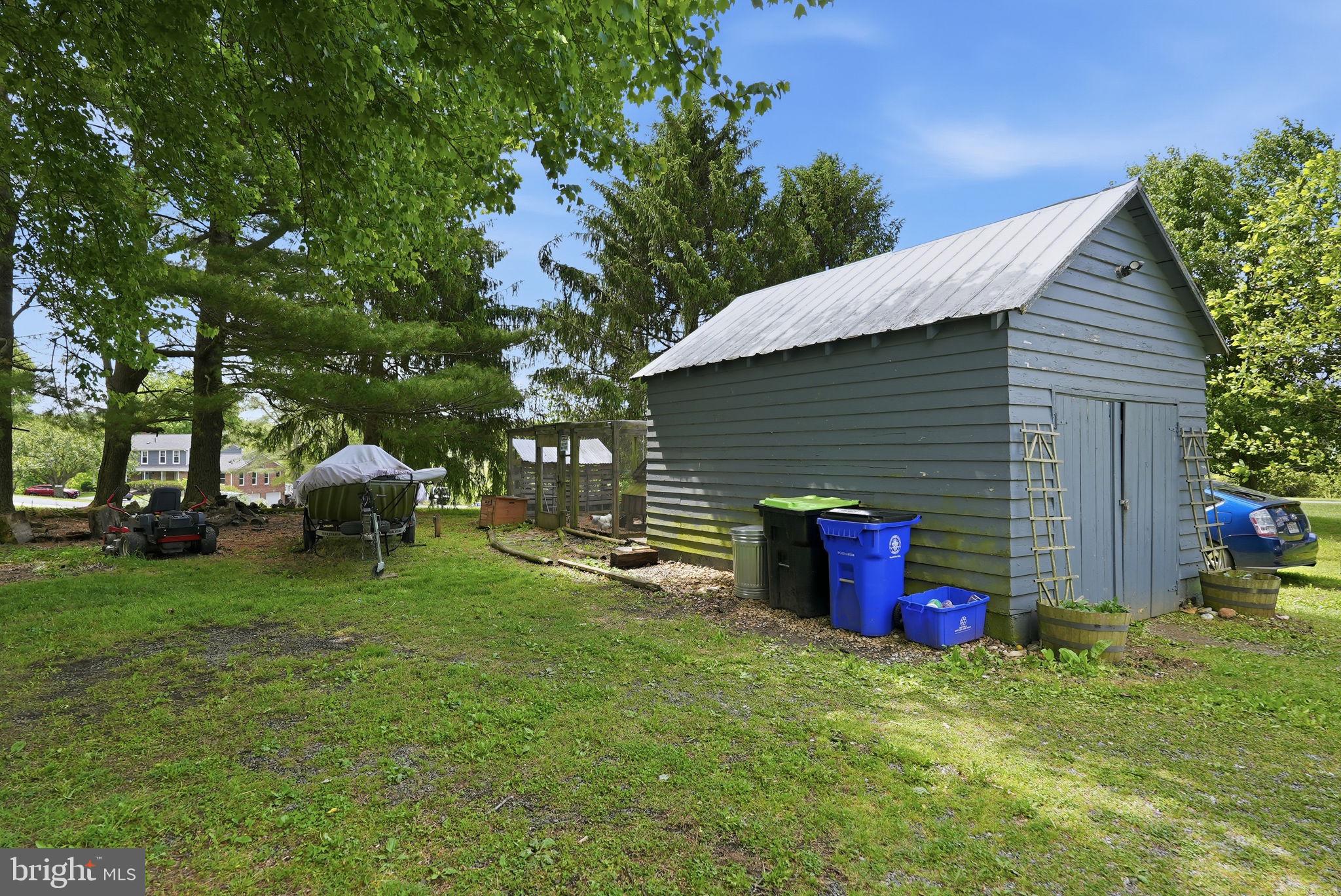 1811 Ednor Road Silver Spring, MD 20905 - Photo 31 of 39 Storage shed