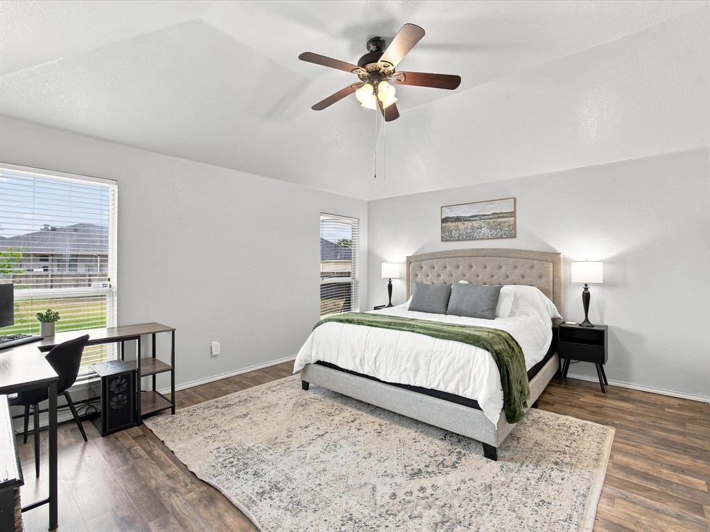 233 Kingsway Court Rhome, TX 76078 - Photo 8 of 19 Gallery Image 8