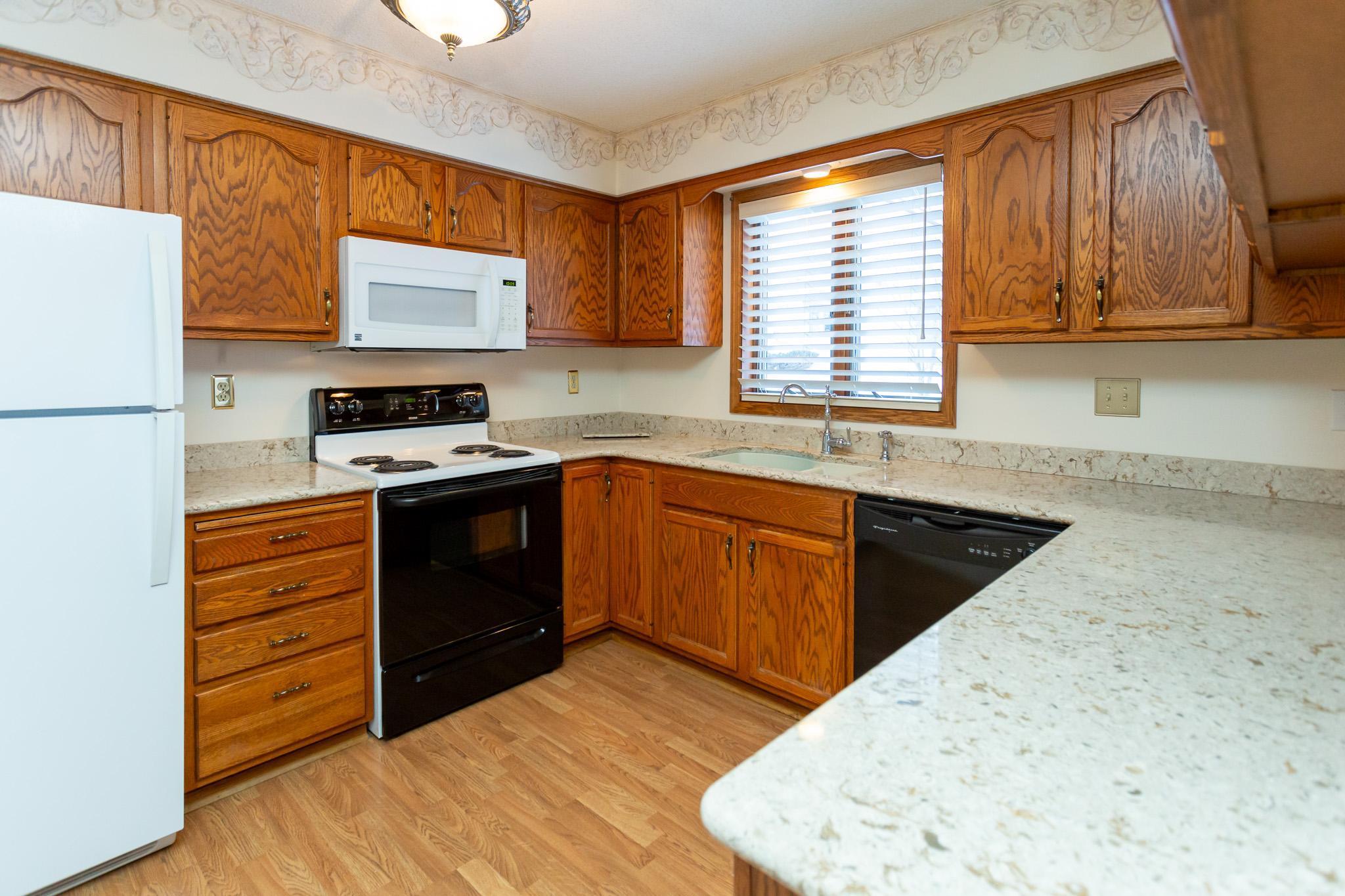 1757 Cobblestone Court Red Wing, MN 55066 - Photo 5 of 18