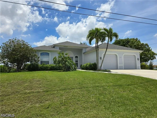 $384,900 | 123 Northwest 14th Avenue, Cape Coral, FL 33993