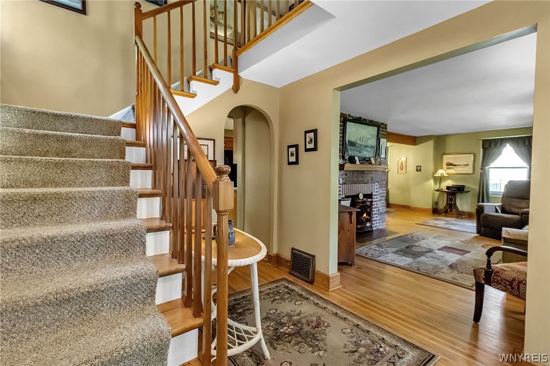139 Buffalo Road East Aurora, NY 14052 - Photo 5 of 50