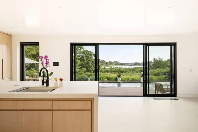 $7,200,000 | 4 3rd Street, Sag Harbor, NY 11963