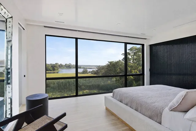 $7,200,000 | 4 3rd Street, Sag Harbor, NY 11963