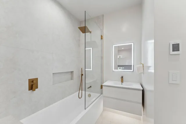 $7,200,000 | 4 3rd Street, Sag Harbor, NY 11963