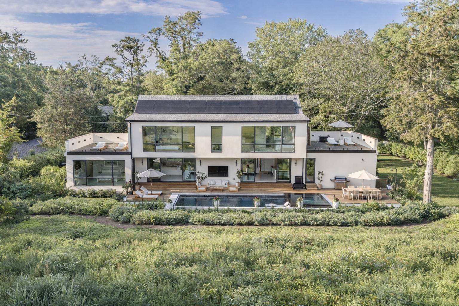 4 3rd Street Sag Harbor, NY 11963 - Photo 3 of 46 front view of a house with a yard