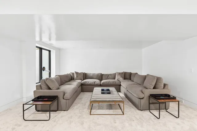 $7,200,000 | 4 3rd Street, Sag Harbor, NY 11963