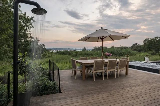 $7,200,000 | 4 3rd Street, Sag Harbor, NY 11963