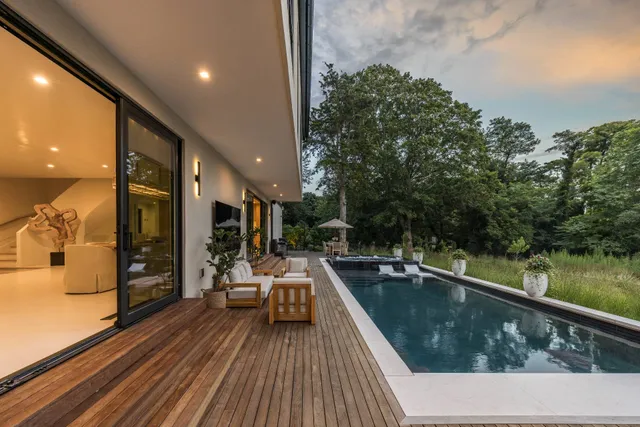 $7,200,000 | 4 3rd Street, Sag Harbor, NY 11963