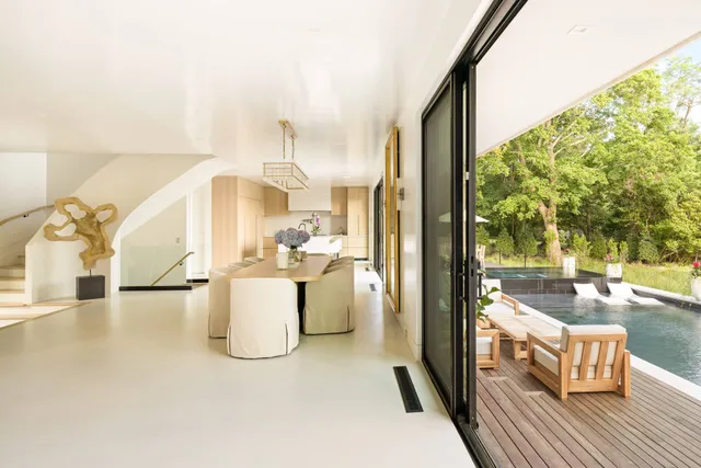 $7,200,000 | 4 3rd Street, Sag Harbor, NY 11963