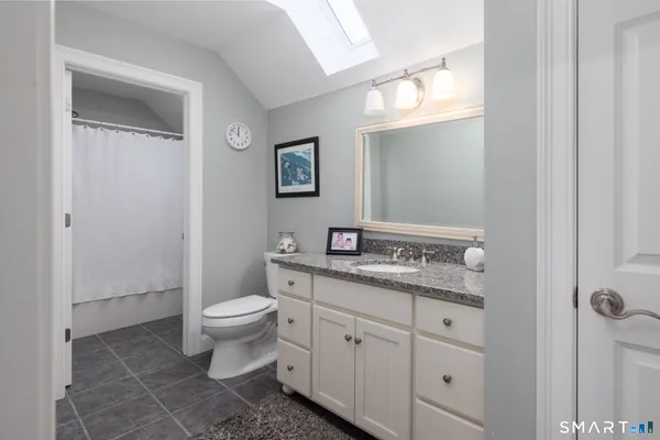 $815,000 | 245 Upper Whittemore Road, Middlebury, CT 06762