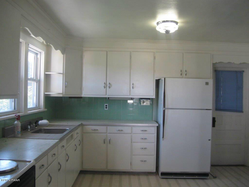 978 Main Street Newfoundland, PA 18445 - Photo 22 of 42