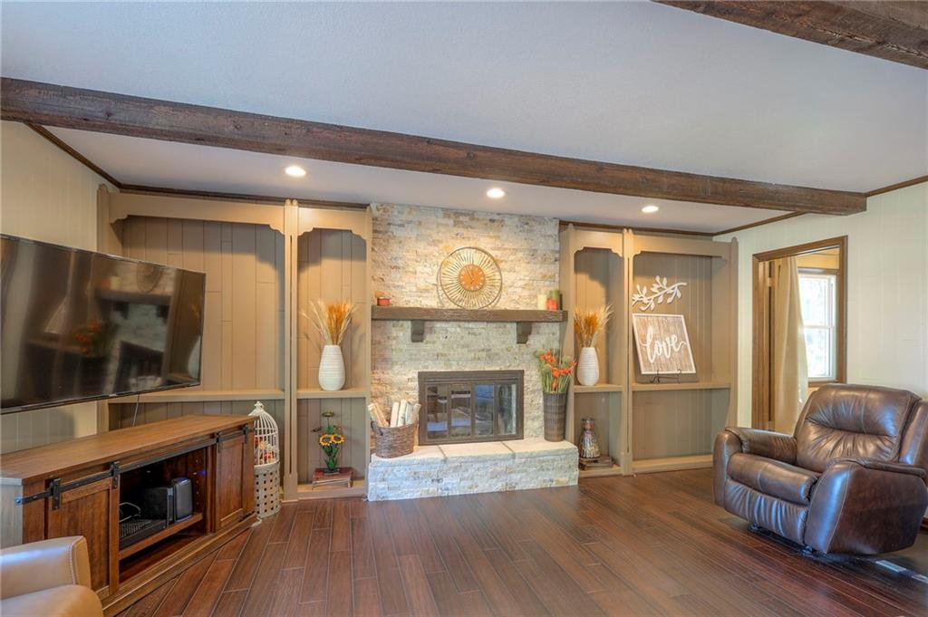 9504 West 104th Street Overland Park, KS 66212 - Photo 14 of 43