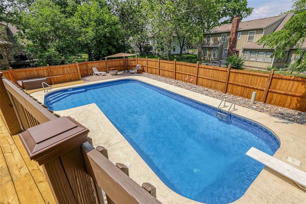 9504 West 104th Street Overland Park, KS 66212 - Photo 39 of 43