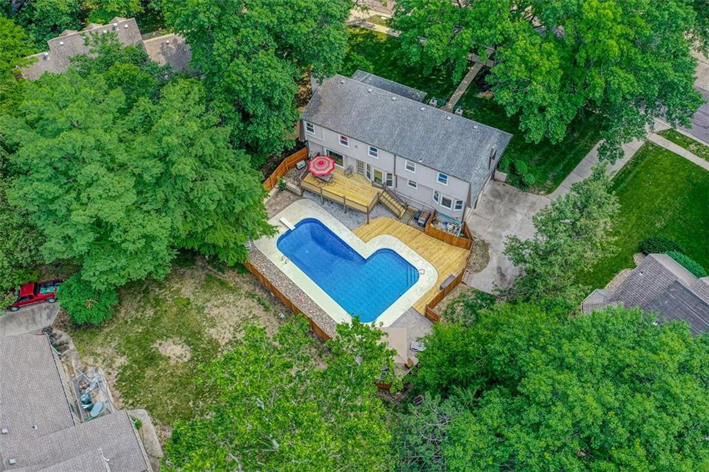 9504 West 104th Street Overland Park, KS 66212 - Photo 42 of 43