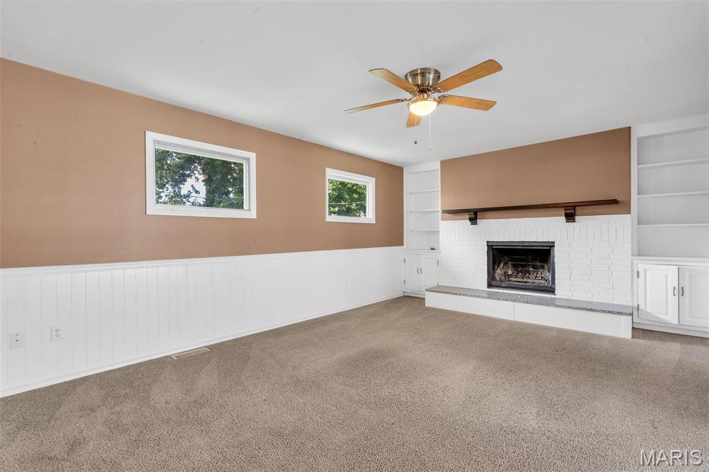 1366 Springhurst Drive Florissant, MO 63031 - Photo 12 of 30