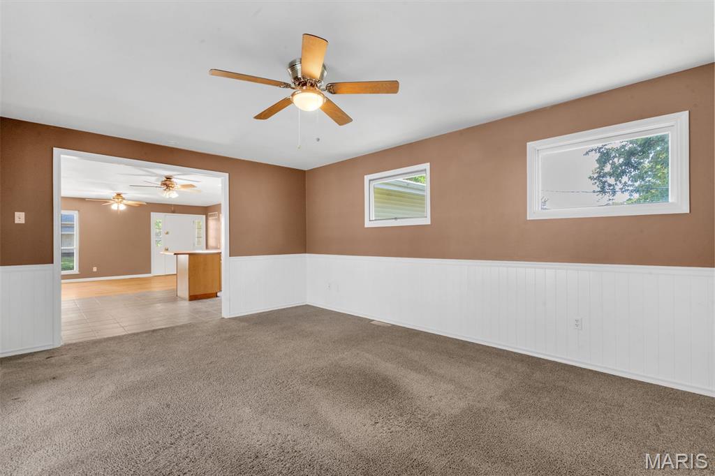 1366 Springhurst Drive Florissant, MO 63031 - Photo 13 of 30